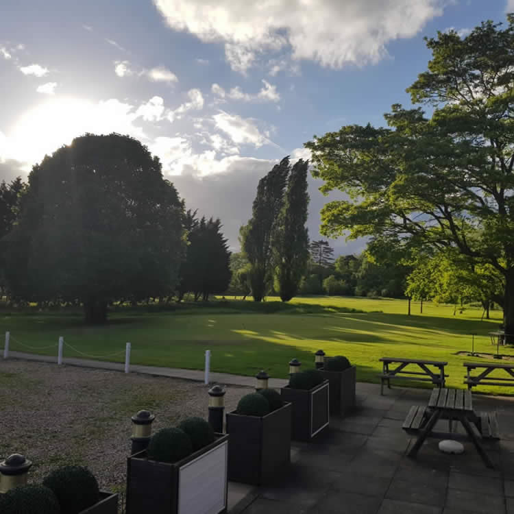 North of Richings Park, the nine-hole parkland course at Iver Golf will challenge all levels of golfers with its varied ranges and contoured greens.