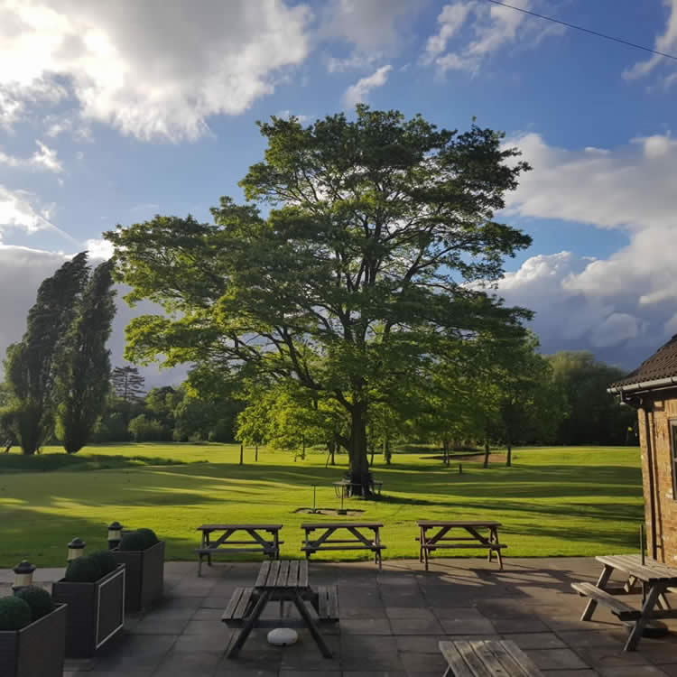 Located in the rolling Buckinghamshire countryside less than a mile from the M4, Iver Golf Club near Pinewood is a peaceful oasis of beauty.