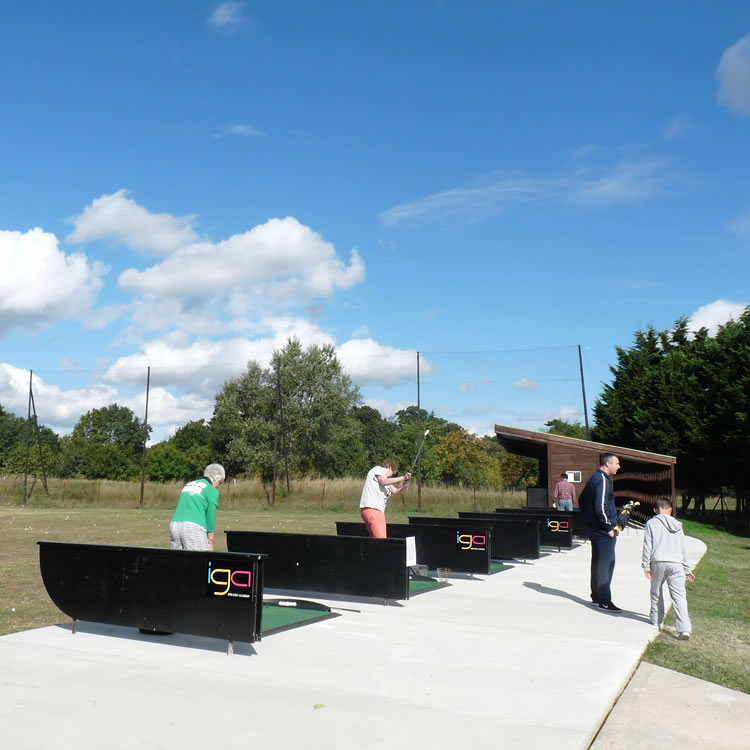 The floodlit driving range in Iver Golf, Slough, is an enjoyable place to strike a ball. Open 7 days-a-week, play with top quality balls and mats.