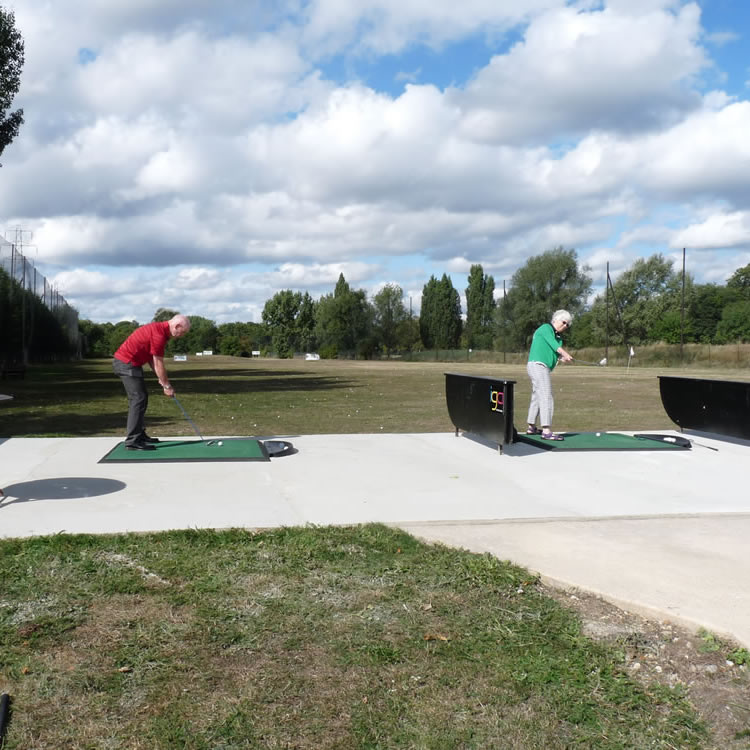 Close to Shreding Green in South Buckinghamshire, the 14-bay floodlit driving range at Iver Golf Club is the perfect setting to play golf near you.